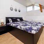 Sofija Apartament *